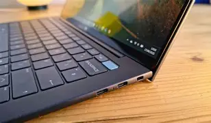 A Professional's Take on the New Hp Elitebook Ultra G1I Business Laptop
